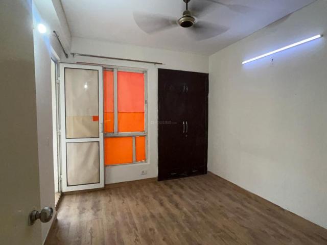 2 BHK Apartment in Sector 134 for rent Noida. The reference number is 20739460