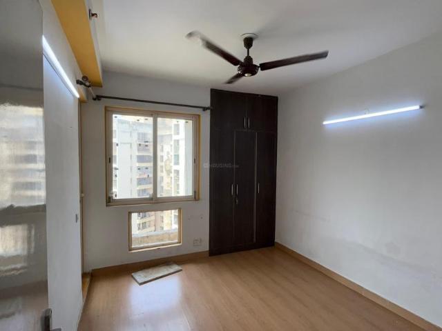 2 BHK Apartment in Sector 134 for rent Noida. The reference number is 20817344