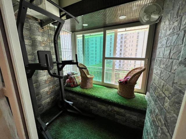 2 BHK Apartment in Sector 134 for rent Noida. The reference number is 21039995