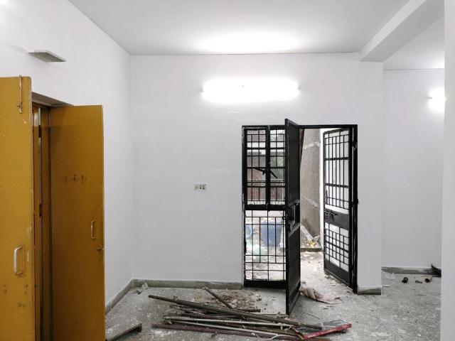 2 BHK Apartment in Sector 13 Dwarka for resale New Delhi. The reference number is 21098708