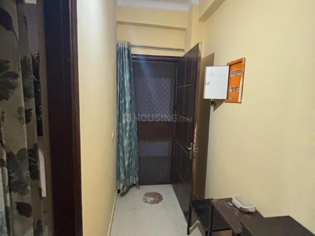 2 BHK Apartment in Sector 13 for rent Gurgaon. The reference number is 21019869