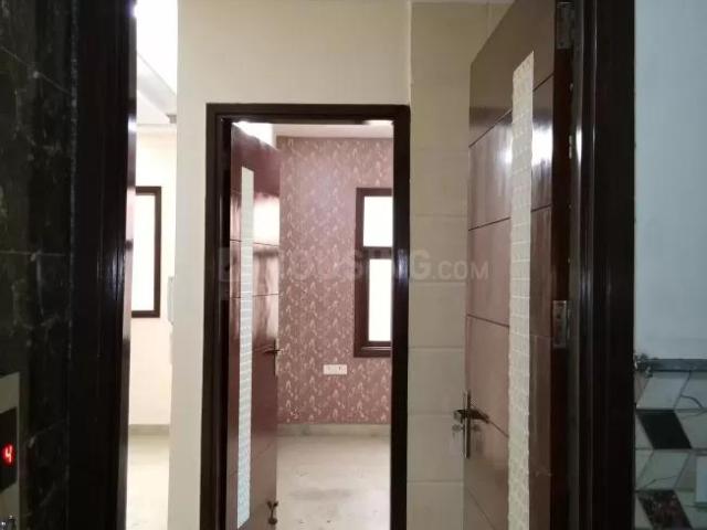 2 BHK Apartment in Sector 13 Rohini for resale New Delhi. The reference number is 18650026