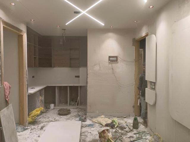 2 BHK Apartment in Sector 24 Rohini for resale New Delhi. The reference number is 21184188