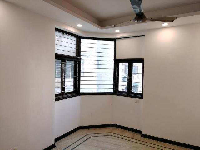 2 BHK Apartment in Sector 22 Dwarka for resale New Delhi. The reference number is 16270530