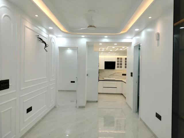 3 BHK Apartment in Sector 6 Dwarka for resale New Delhi. The reference number is 20771083