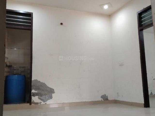 2 BHK Apartment in Sector 23 for rent Faridabad. The reference number is 18775774