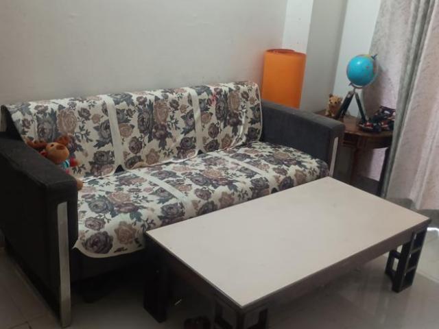 2 BHK Apartment in Sector 36 for rent Sohna. The reference number is 20585466