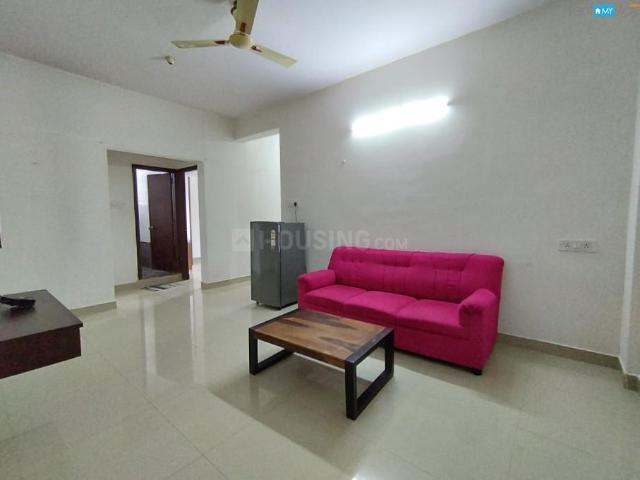 2 BHK Apartment in Sector 37 for rent Noida. The reference number is 21176293