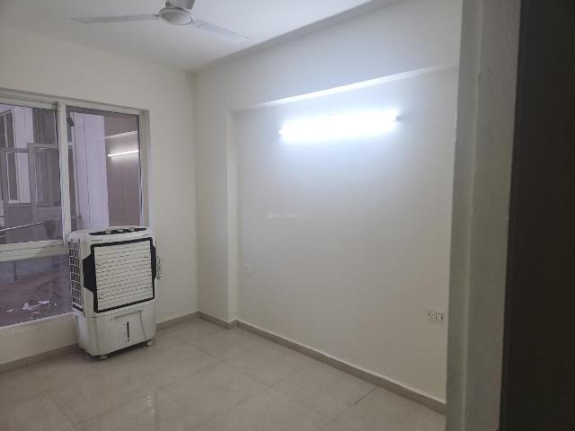 2 BHK Apartment in Sector 37D for rent Gurgaon. The reference number is 19803646