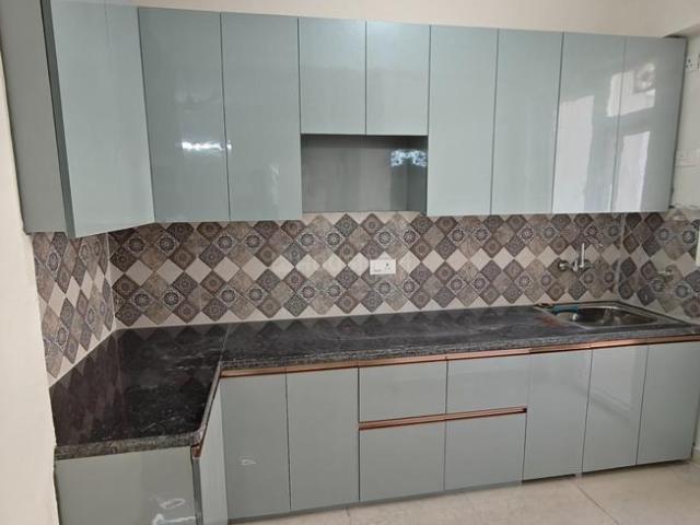 2 BHK Apartment in Sector 37D for rent Gurgaon. The reference number is 20165482