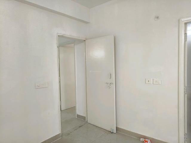 2 BHK Apartment in Sector 37D for rent Gurgaon. The reference number is 20753568