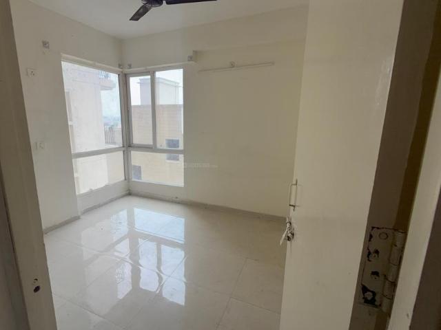2 BHK Apartment in Sector 37D for rent Gurgaon. The reference number is 20909015