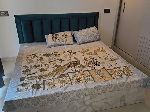 2 BHK Apartment in Sector 37D for rent Gurgaon. The reference number is 21368631
