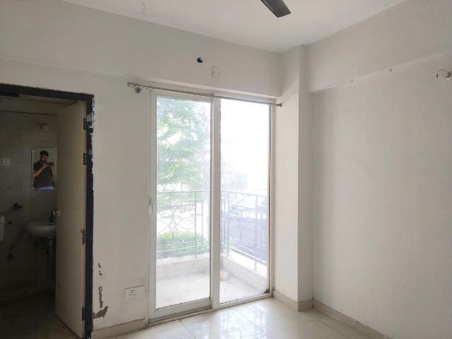2 BHK Apartment in Sector 37D for resale Gurgaon. The reference number is 20498637