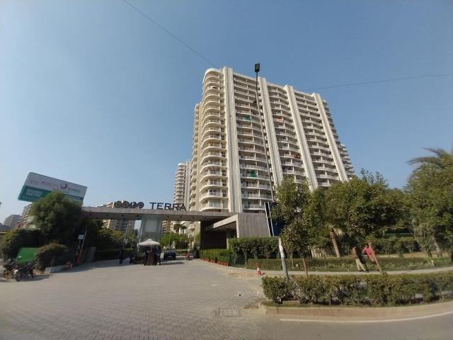2 BHK Apartment in Sector 37D for resale Gurgaon. The reference number is 20750229