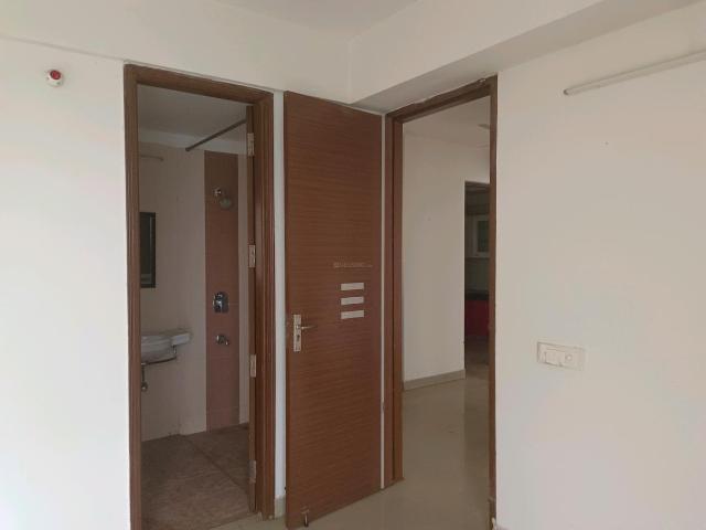 2 BHK Apartment in Sector 37D for resale Gurgaon. The reference number is 20236811