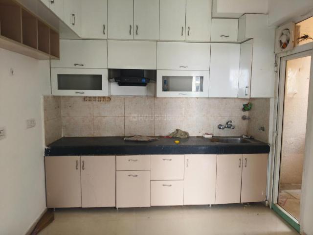2 BHK Apartment in Sector 37D for resale Gurgaon. The reference number is 21300525