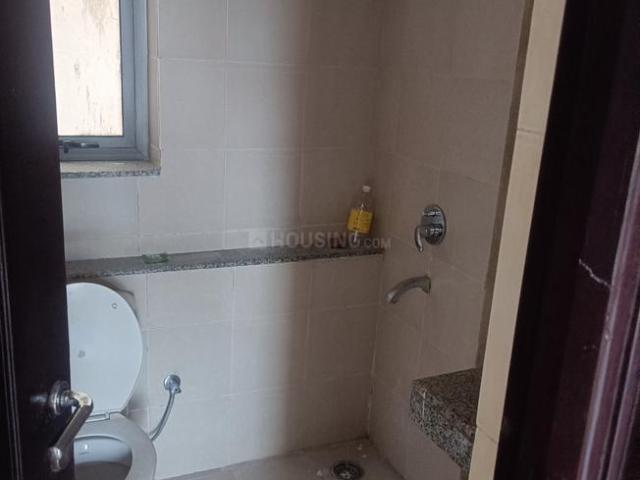 2 BHK Apartment in Sector 33 for rent Gurgaon. The reference number is 21042311