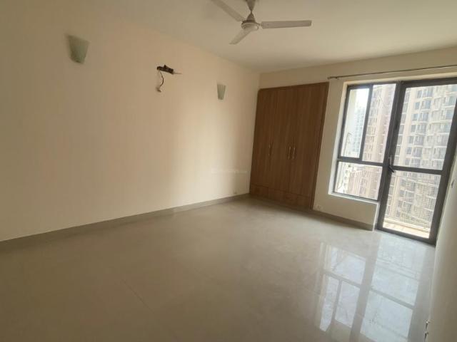 2 BHK Apartment in Sector 33 for rent Gurgaon. The reference number is 21347480