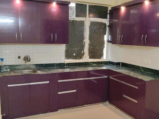 2 BHK Apartment in Sector 33 for rent Sohna. The reference number is 20955840
