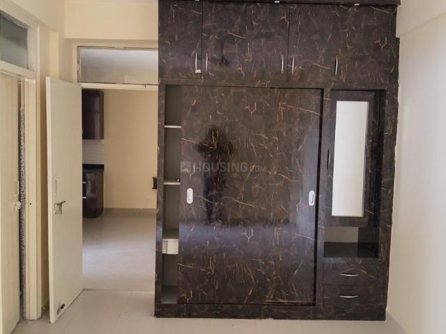 2 BHK Apartment in Sector 33 for rent Sohna. The reference number is 21105191