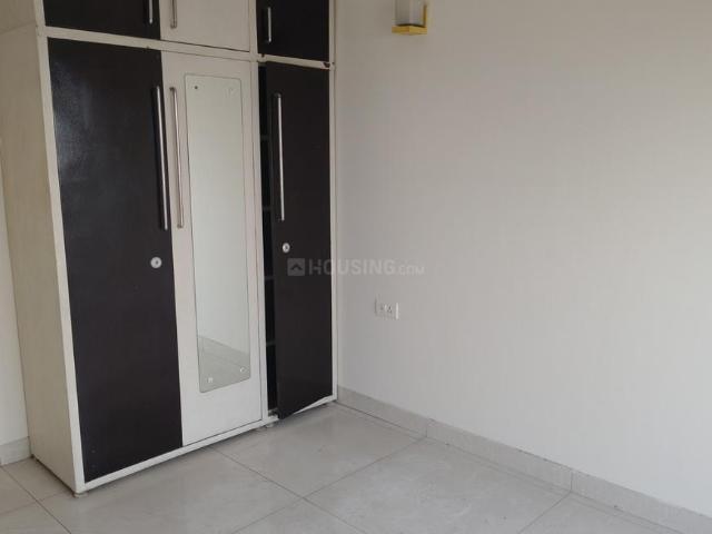 2 BHK Apartment in Sector 33 for rent Sohna. The reference number is 21135598