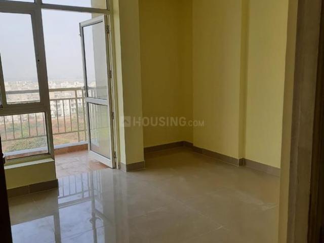 2 BHK Apartment in Sector 33 for resale Bhiwadi. The reference number is 18009594