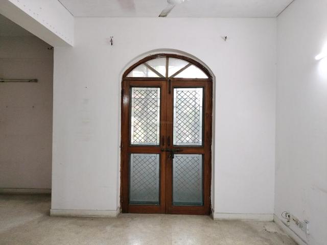 2 BHK Apartment in Sector 3 Dwarka for resale New Delhi. The reference number is 19780602