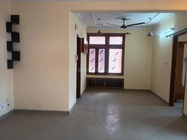 2 BHK Apartment in Sector 3 Dwarka for resale New Delhi. The reference number is 20545796