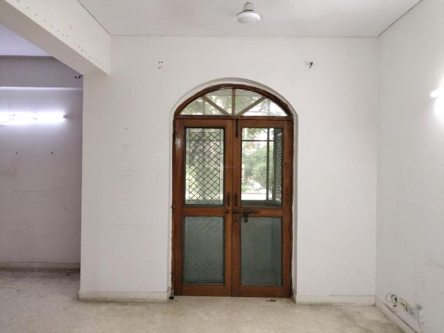 2 BHK Apartment in Sector 3 Dwarka for resale New Delhi. The reference number is 20622389