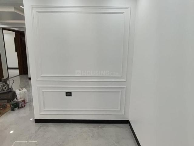 2 BHK Apartment in Sector 3 Dwarka for resale New Delhi. The reference number is 21269939
