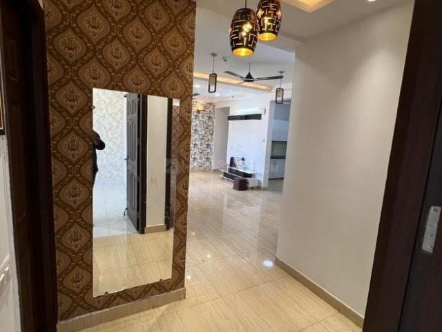 2 BHK Apartment in Sector 44 for resale Noida. The reference number is 20929517