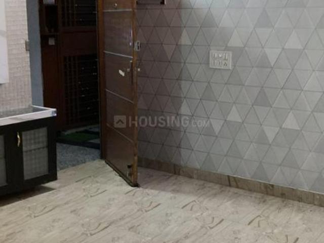 2 BHK Apartment in Sector 45 for rent Noida. The reference number is 19915683