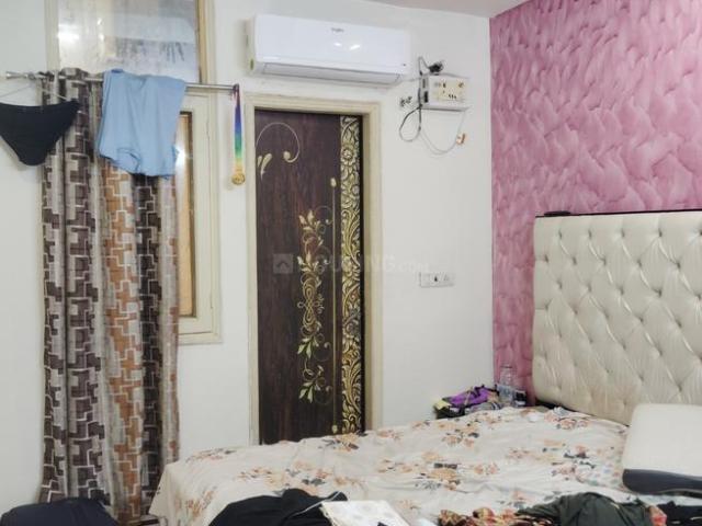 2 BHK Apartment in Sector 45 for rent Noida. The reference number is 21131452