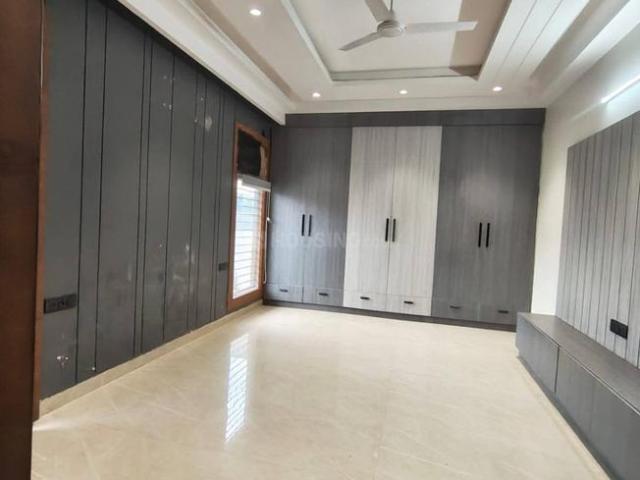 2 BHK Apartment in Sector 45 for rent Gurgaon. The reference number is 21307674