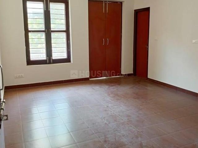 2 BHK Apartment in Sector 47 for rent Gurgaon. The reference number is 21093392
