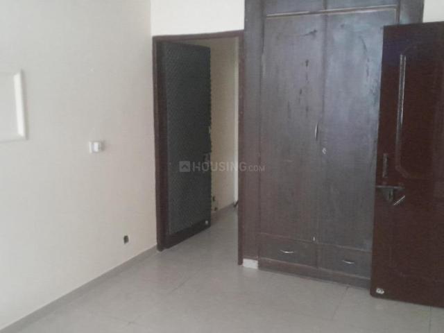 2 BHK Apartment in Sector 49 for rent Chandigarh. The reference number is 21265539