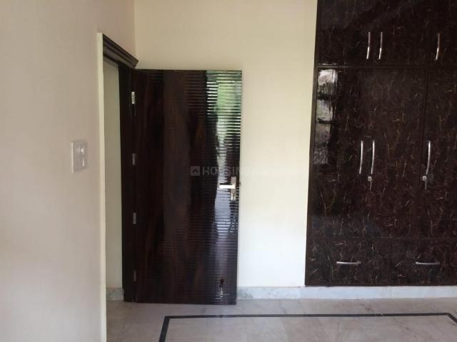 2 BHK Apartment in Sector 49 for resale Chandigarh. The reference number is 20944425