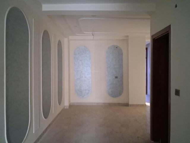 2 BHK Apartment in Sector 49 for resale Noida. The reference number is 19957766