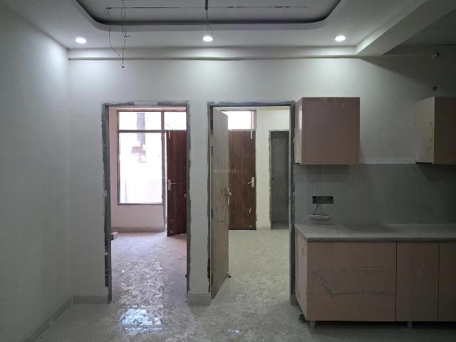 2 BHK Apartment in Sector 49 for resale Noida. The reference number is 20352765