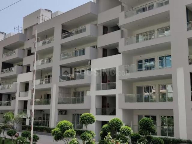 2 BHK Apartment in Sector 49 for resale Noida. The reference number is 21116485