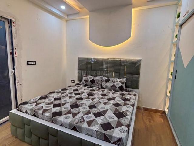 2 BHK Apartment in Sector 49 for resale Noida. The reference number is 21169469