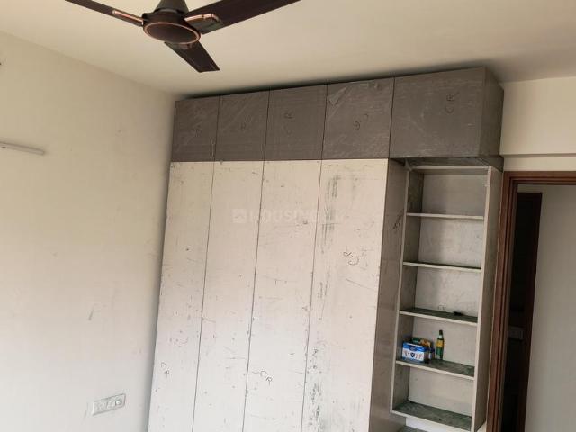2 BHK Apartment in Sector 43 for rent Noida. The reference number is 20120505