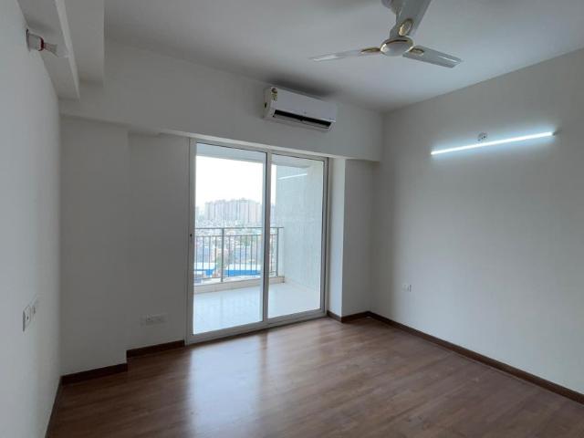 2 BHK Apartment in Sector 43 for rent Noida. The reference number is 20566867