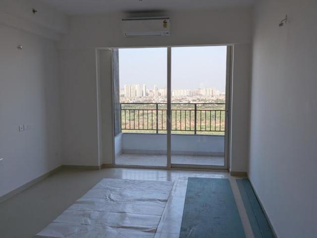 2 BHK Apartment in Sector 43 for rent Noida. The reference number is 20573782