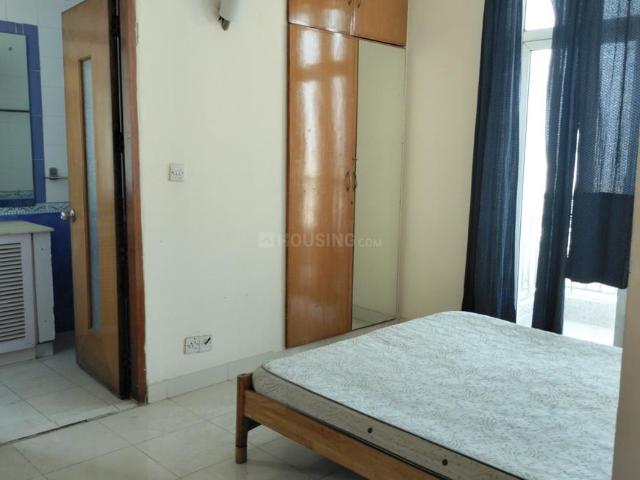 2 BHK Apartment in Sector 43 for rent Gurgaon. The reference number is 19598976