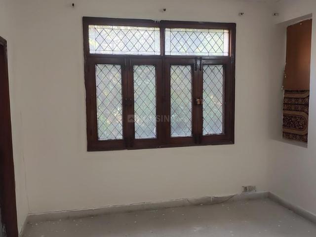 2 BHK Apartment in Sector 43 for rent Gurgaon. The reference number is 19962575