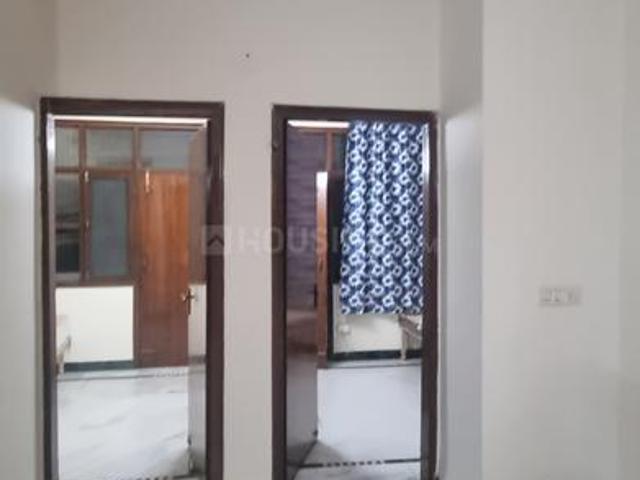 2 BHK Apartment in Sector 43 for rent Gurgaon. The reference number is 20219969