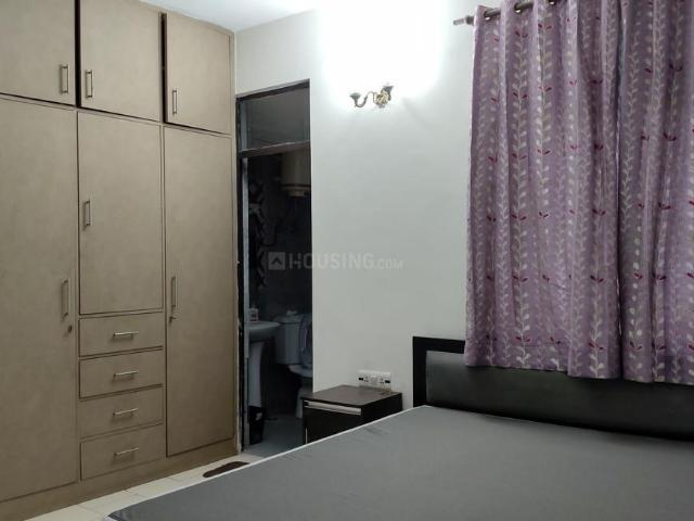 2 BHK Apartment in Sector 43 for rent Gurgaon. The reference number is 21017762