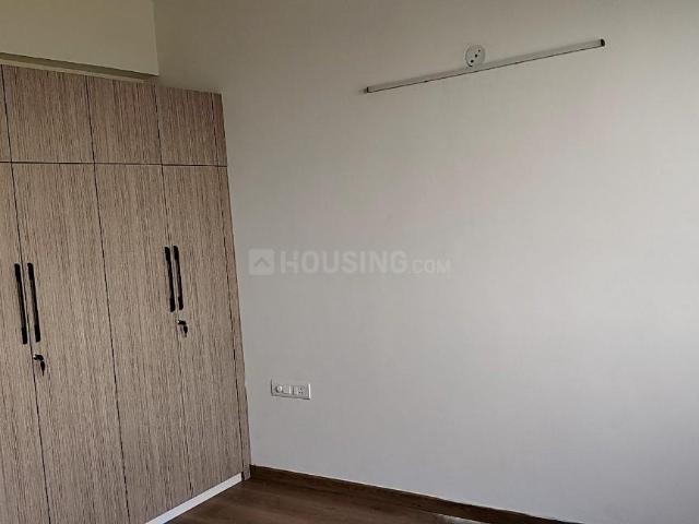 2 BHK Apartment in Sector 43 for resale Noida. The reference number is 19978578
